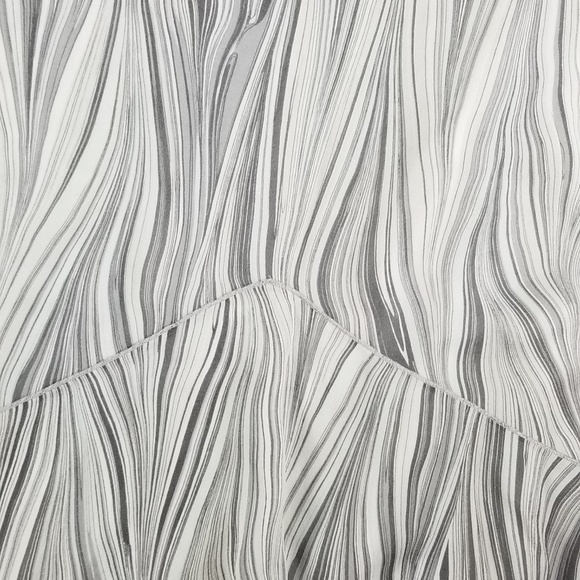 the limited silk skirt size 0 - Picture 3 of 4